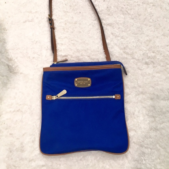Michael Kors crossbody bag 💎 - Picture 1 of 6